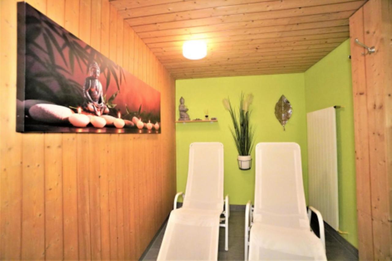 Lovely 1-Bedroom Vacation Studio Apartment With Pool And Sauna Laax Luaran gambar