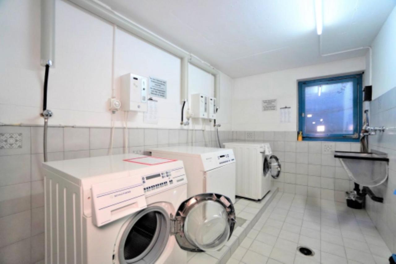 Lovely 1-Bedroom Vacation Studio Apartment With Pool And Sauna Laax Luaran gambar